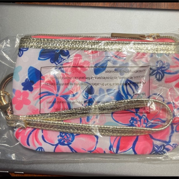 NWT/ NIP Lilly Pulitzer Zip top Wallet Resort White Party Like a Lobster 6.4Lx4H - Picture 11 of 11
